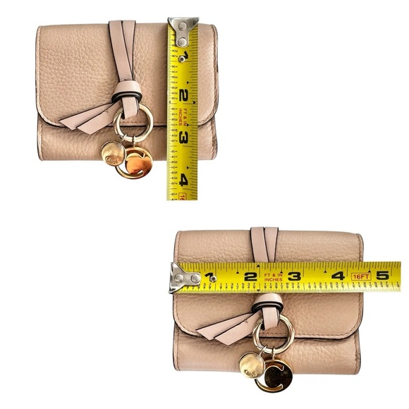 Authentic Chloe Beige Pebbled Leather Compact Bifold Alphabet C Charm Wallet Set - Picture 10 of 13